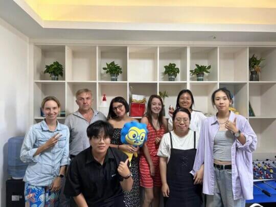 LTL Beihai || Common area with students and staff