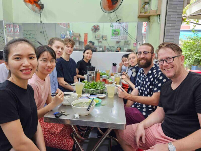 LTL Saigon || Team and Student Lunch