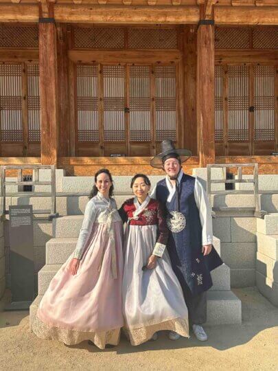 LTL Seoul || Renting Hanbok at Gyeongbokgung with Homestay Ju Yeon