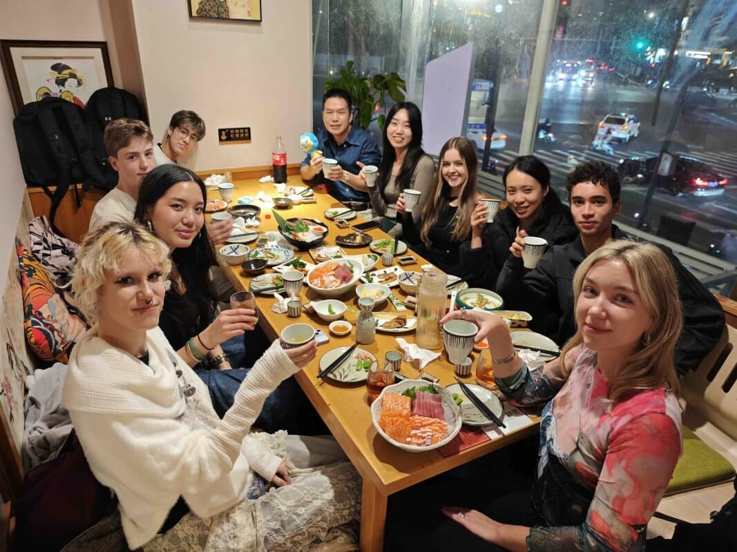 LTL Şanghay || LTL'de Hoş Geldin Öğle Yemeği