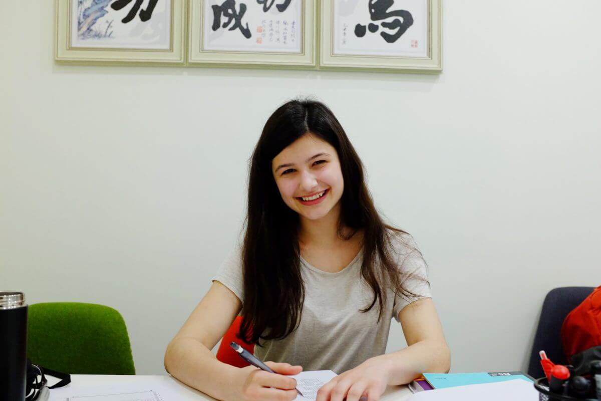 anthea-studying-chinese-ltl-language-school