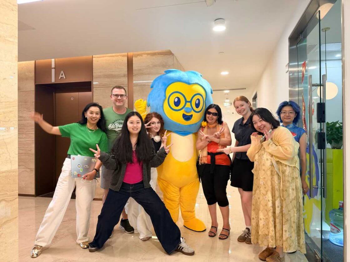 LTL Chengdu || Giant Lex the Lion with Small Group Chinese Programs in Chengdu